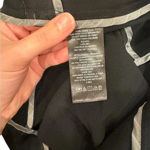 Anthropologie Size 12 Silky Blazer Romper in Black - Picture 13 of 16